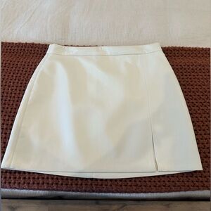 Aritzia Wilfred Skirt